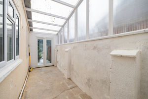 Side Passage- click for photo gallery